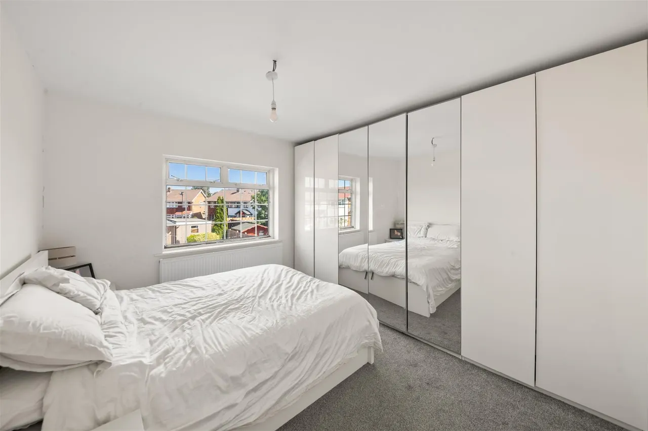 Lela Avenue, Hounslow, photo 11