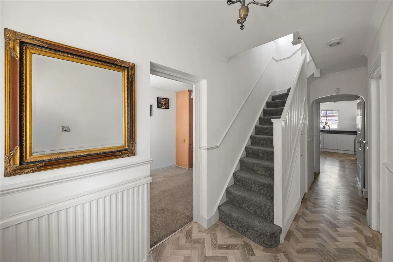 Lela Avenue, Hounslow, photo 10