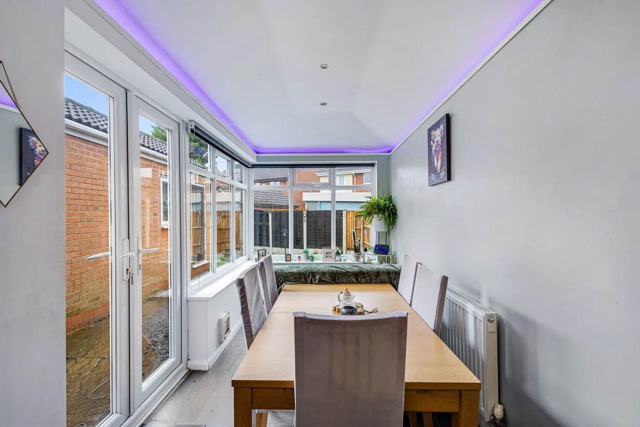 Dodson Close, Ashton-In-Makerfield, Wigan, Wigan, WN4 8TY, photo 3