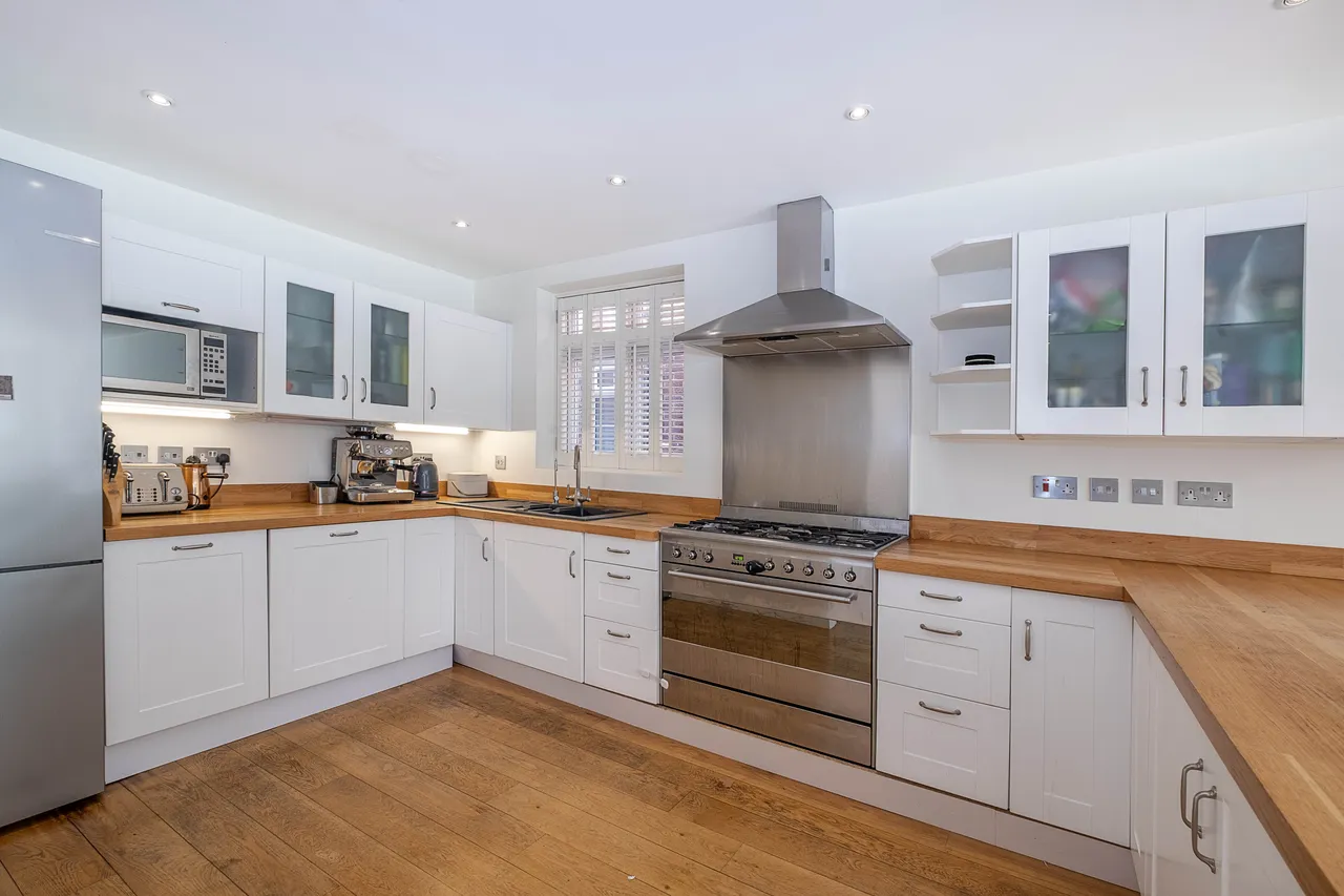 The Drive, London, SW20, photo 12