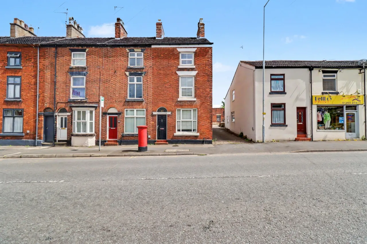 3 bed property for sale, Moor Street, Congleton, CW12