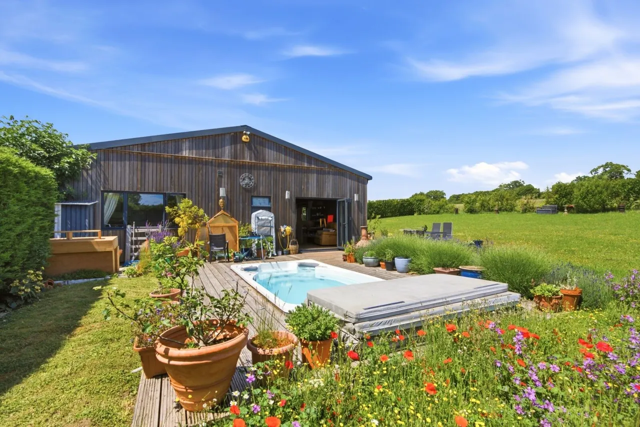 4 bed house for sale, Manor Road, Wheathampstead, AL4