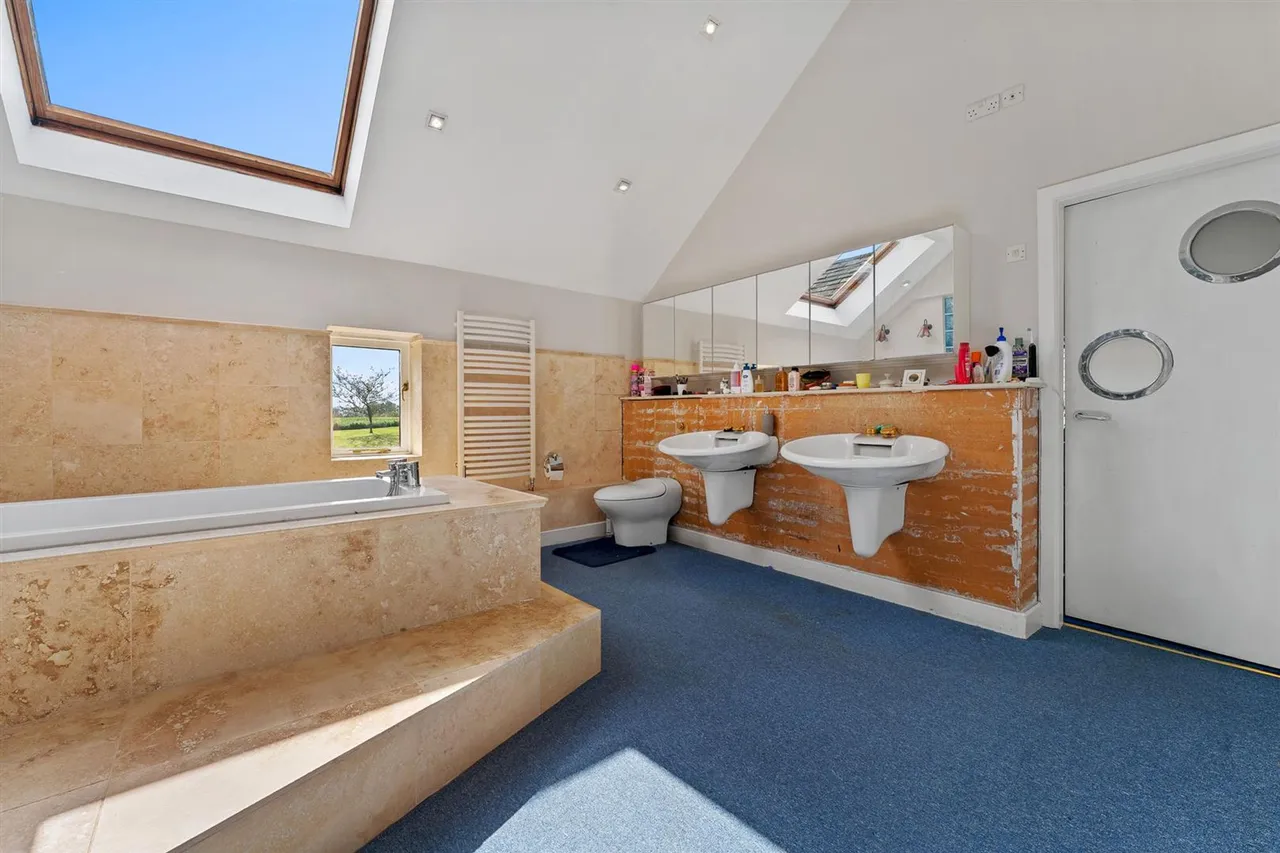 Whirley Road, Macclesfield, SK10, photo 11
