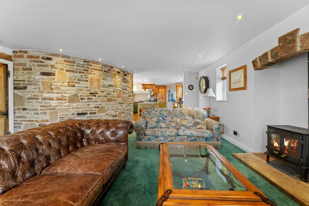 Whirley Road, Macclesfield, SK10, photo 7