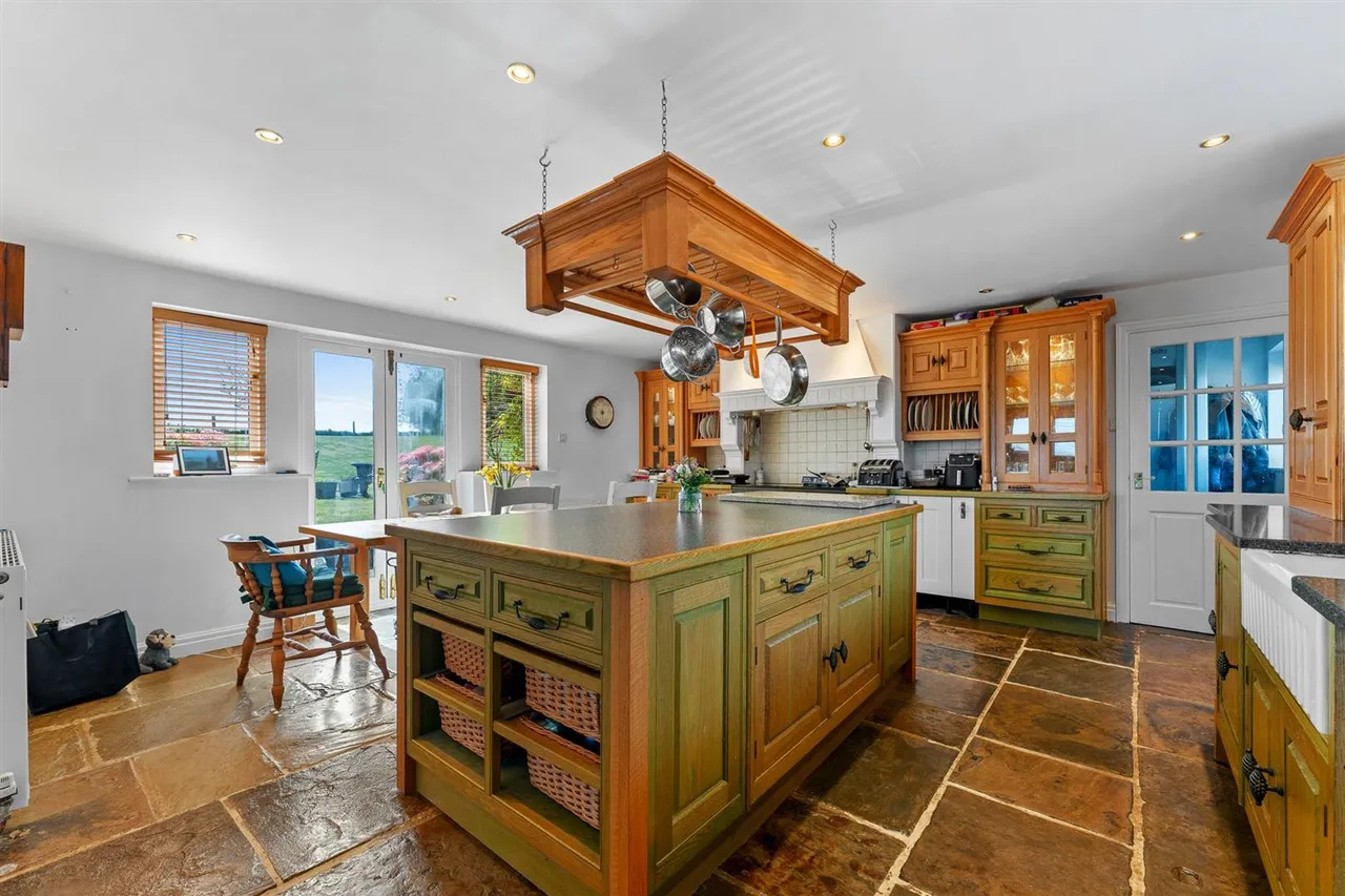 Whirley Road, Macclesfield, SK10, photo 6