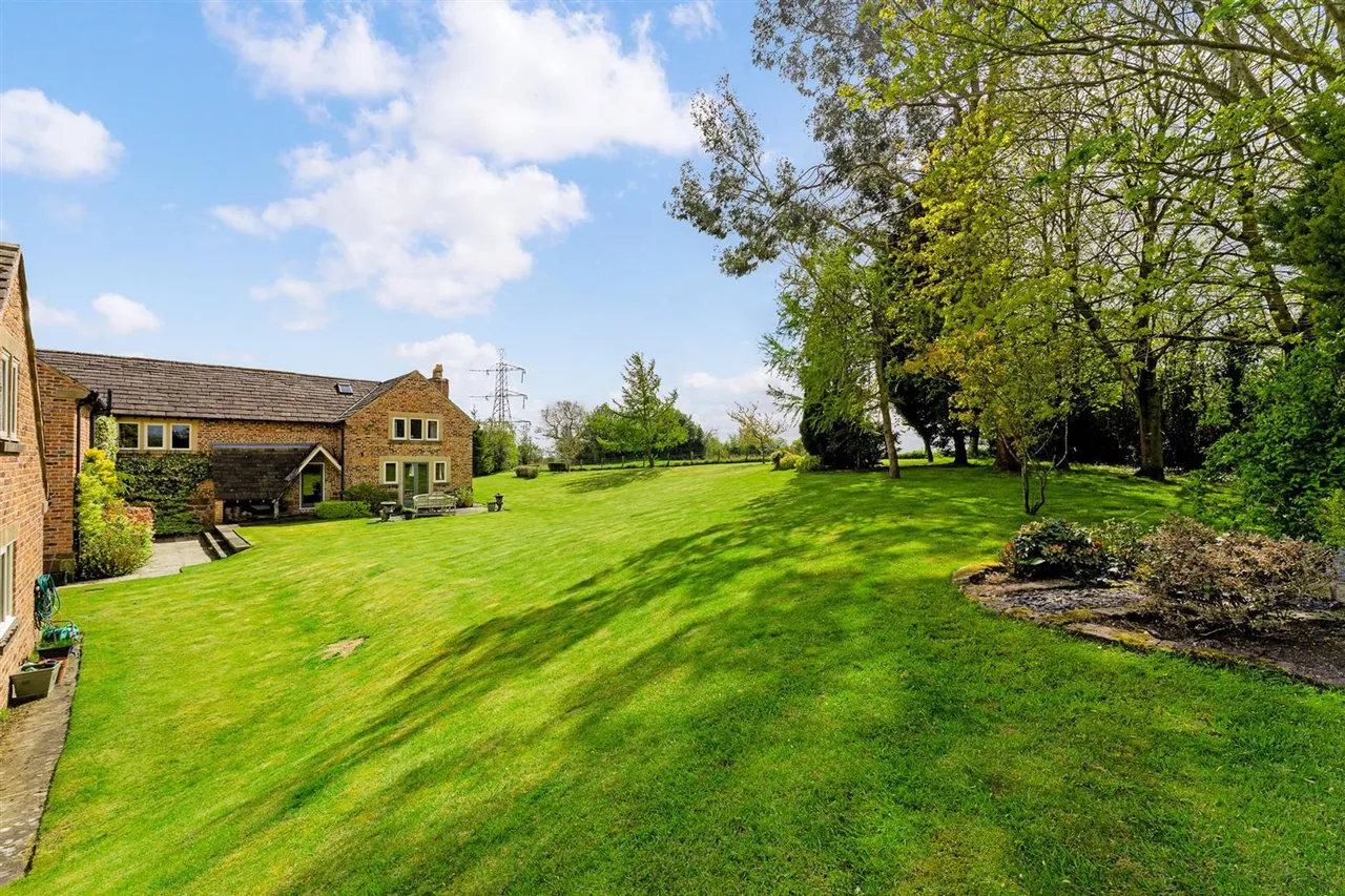 Whirley Road, Macclesfield, SK10, photo 16