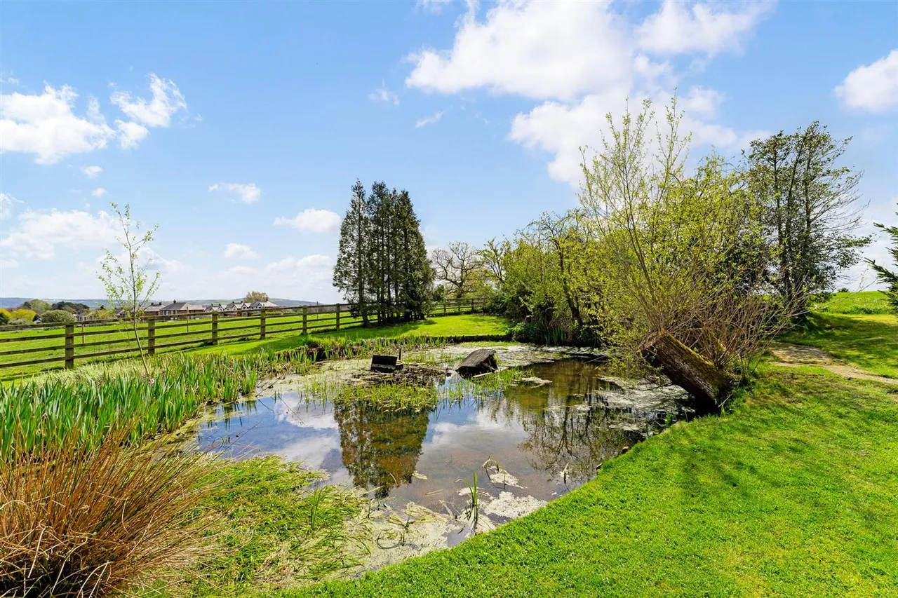 Whirley Road, Macclesfield, SK10, photo 18