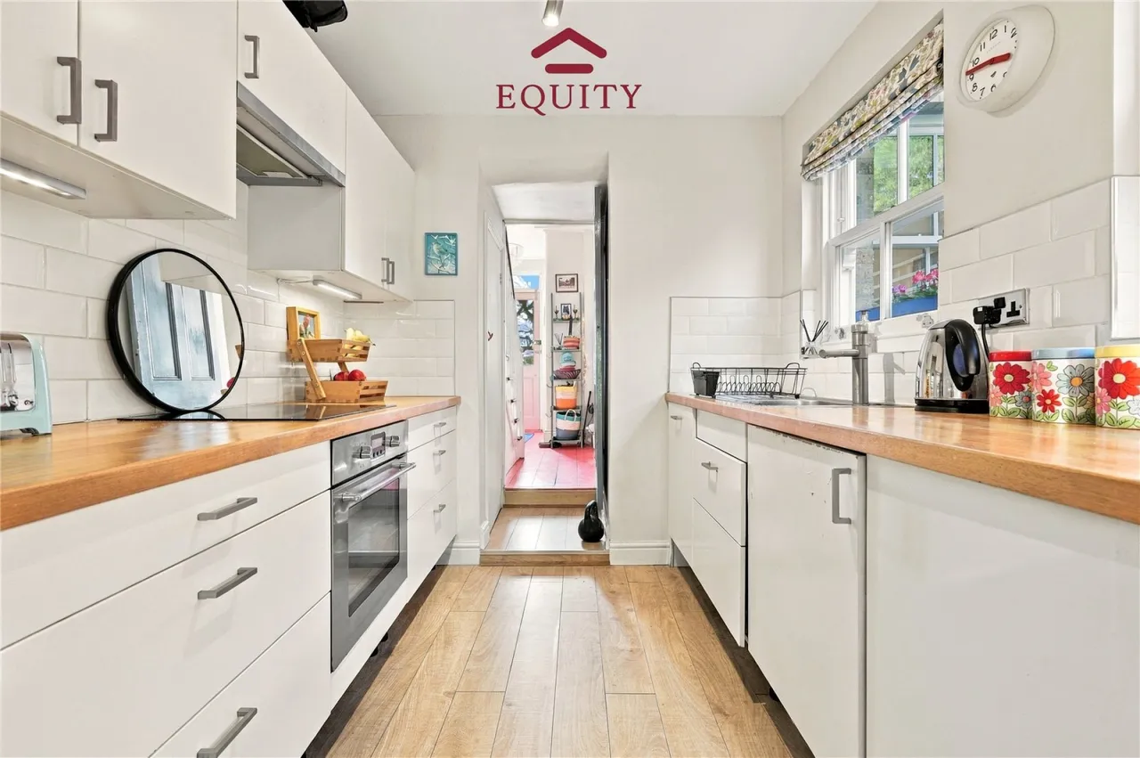 Raleigh Road, Enfield, photo 11