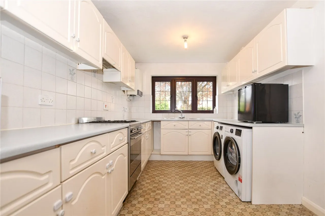 Maryland, Finchampstead, RG40, photo 3