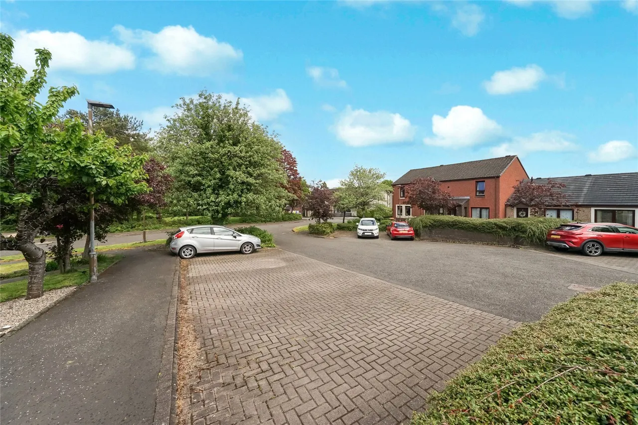 Arns Grove, Alloa, FK10, photo 20