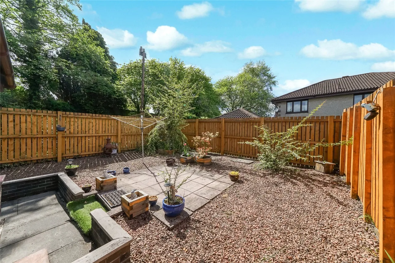 Arns Grove, Alloa, FK10, photo 16