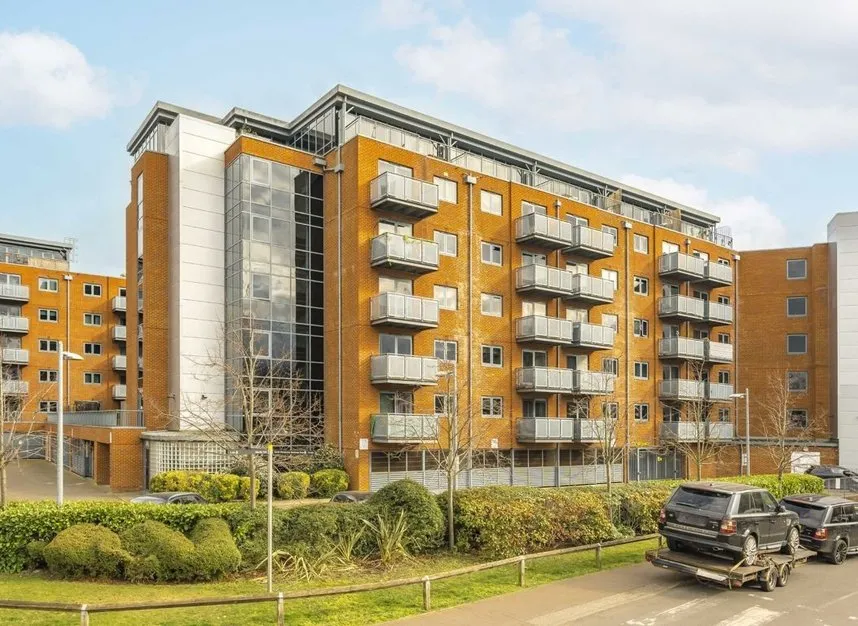 1 bed flat to rent, Chapter Way, Colliers Wood, SW19