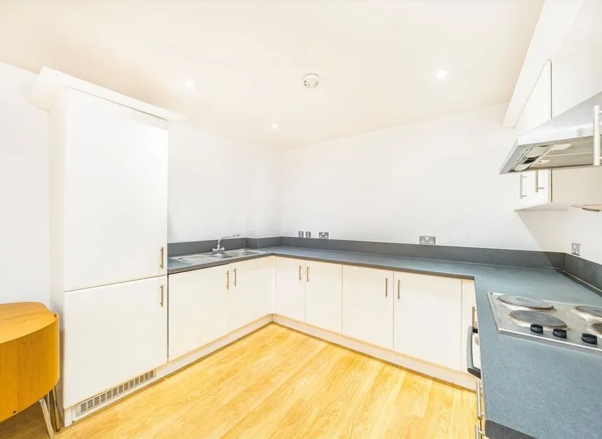 Chapter Way, Colliers Wood, SW19, photo 3