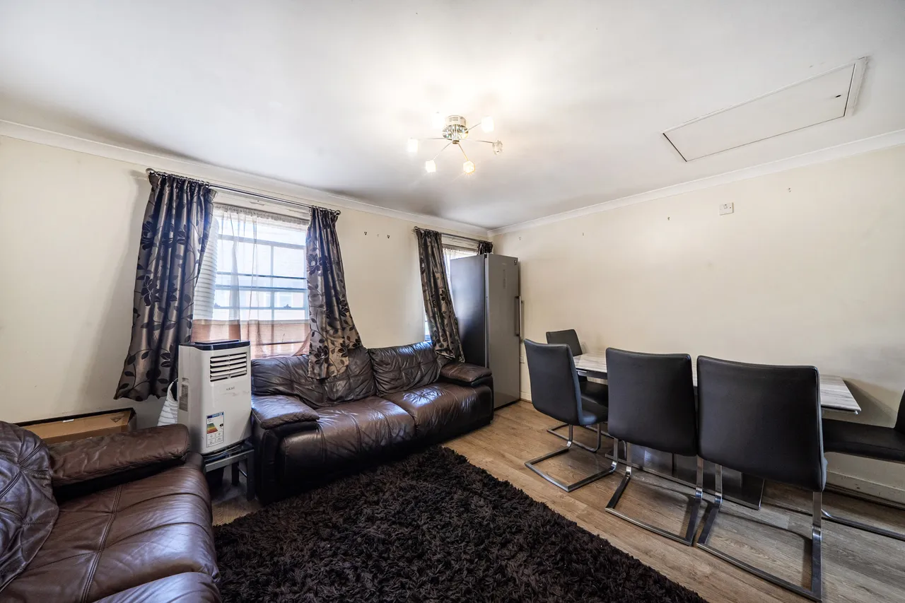 19a Church Road, Mitcham, photo 2