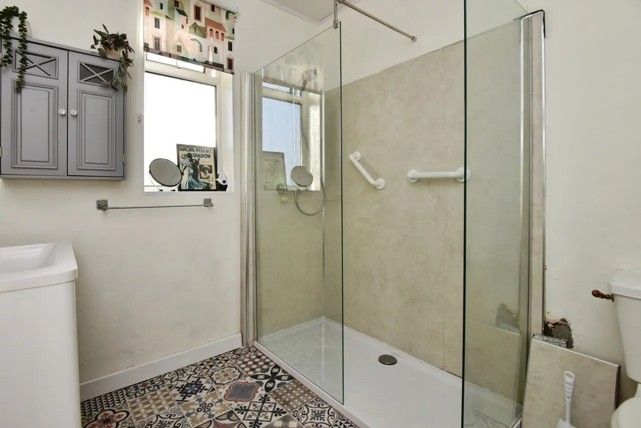 Hunters Way, Stoke-on-Trent, Staffordshire, ST4, photo 34