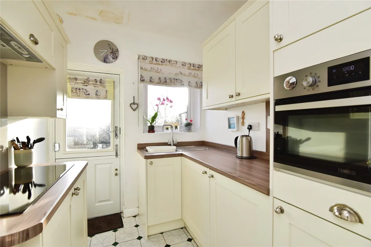 Hunters Way, Stoke-on-Trent, Staffordshire, ST4, photo 6