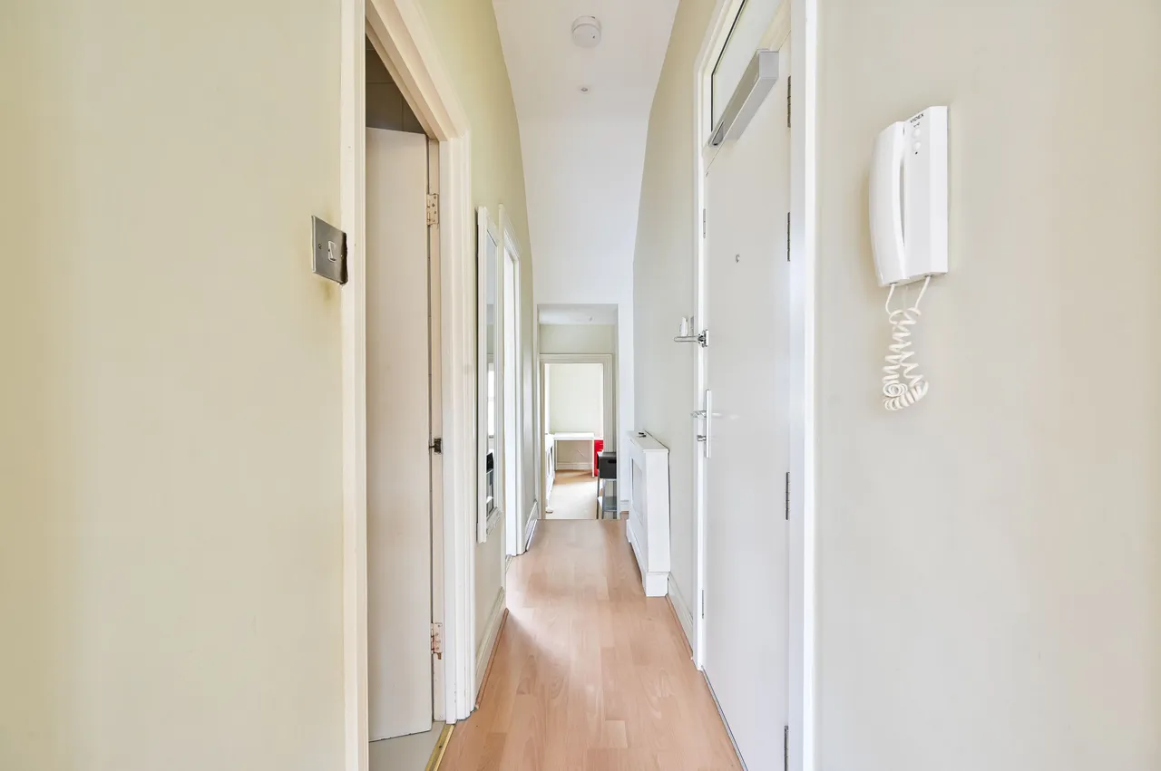 203b Bravington Road, London, photo 5