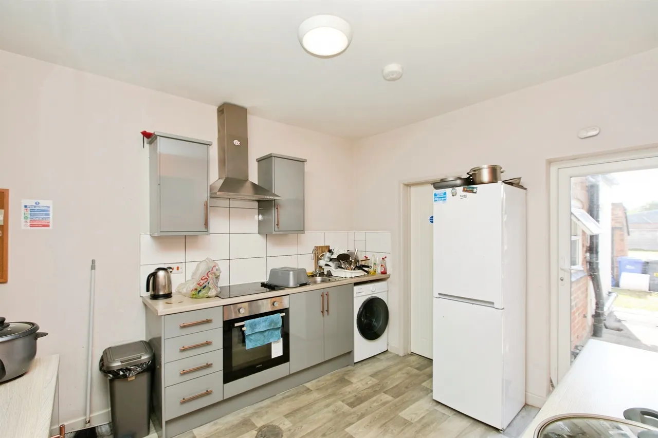 Blackpool Street, Burton-On-Trent, DE14, photo 4