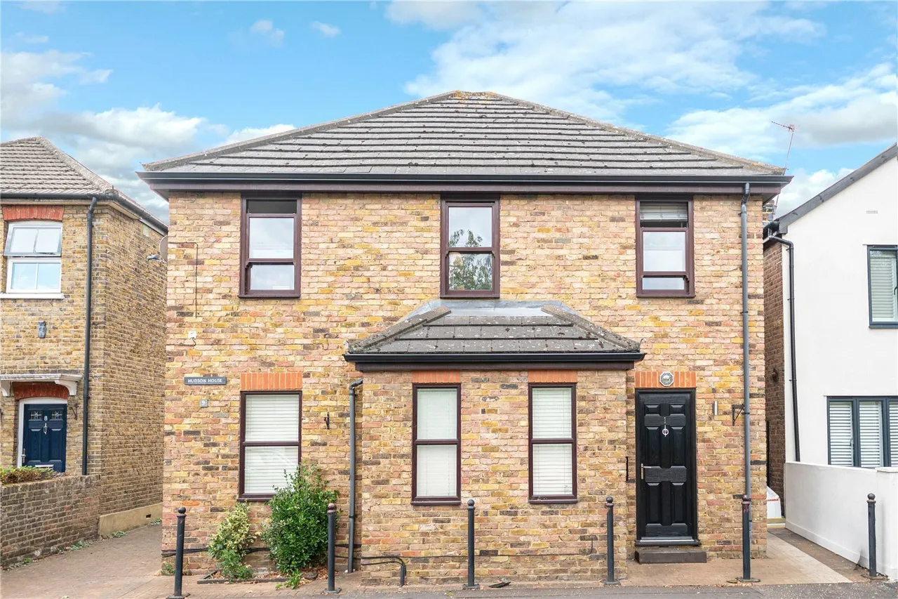 1 bed flat for sale, Fourth Cross Road, Twickenham, TW2