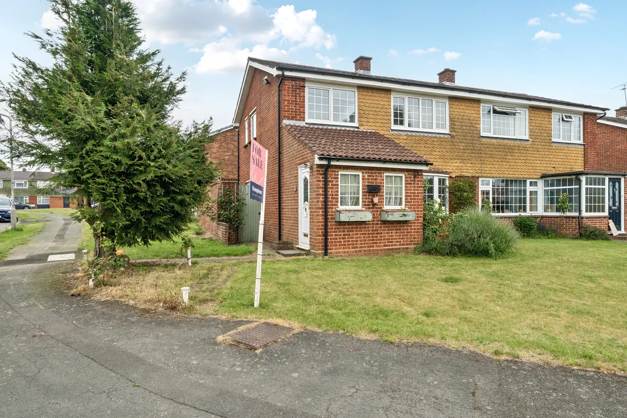 Devonshire Green, Farnham Royal, SL2, photo 10