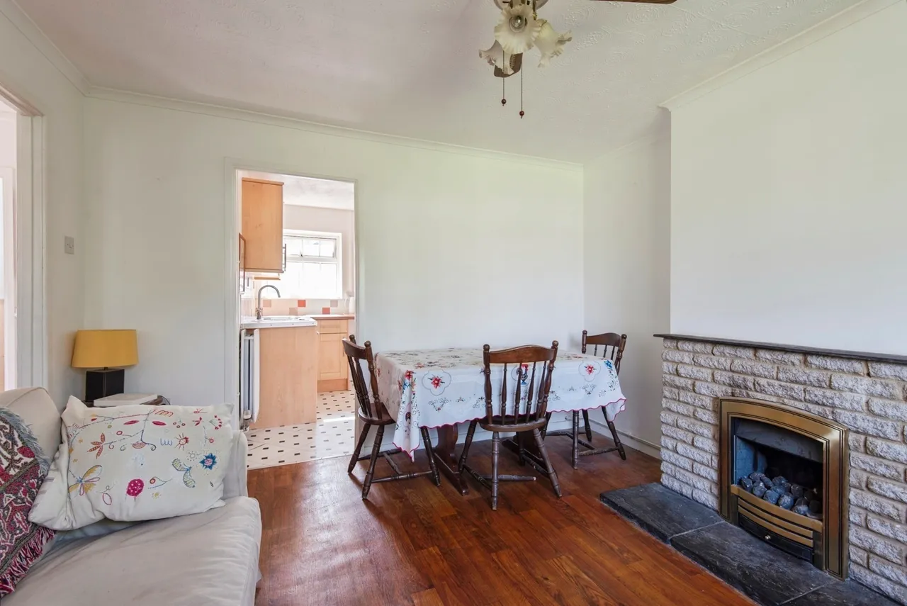 Oldfield Rise, Whitwell, Hitchin, Hertfordshire, SG4, photo 3
