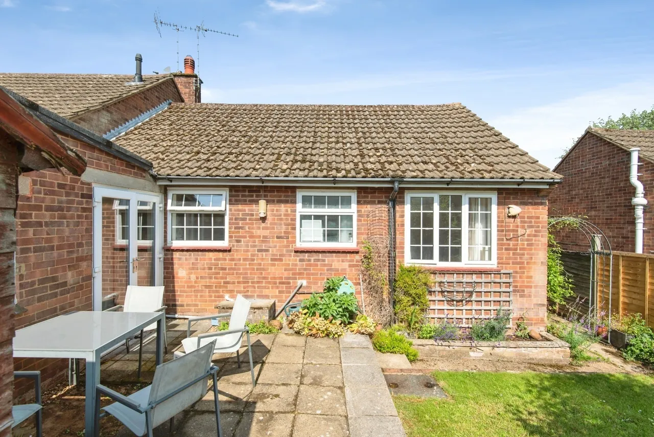 Oldfield Rise, Whitwell, Hitchin, Hertfordshire, SG4, photo 16