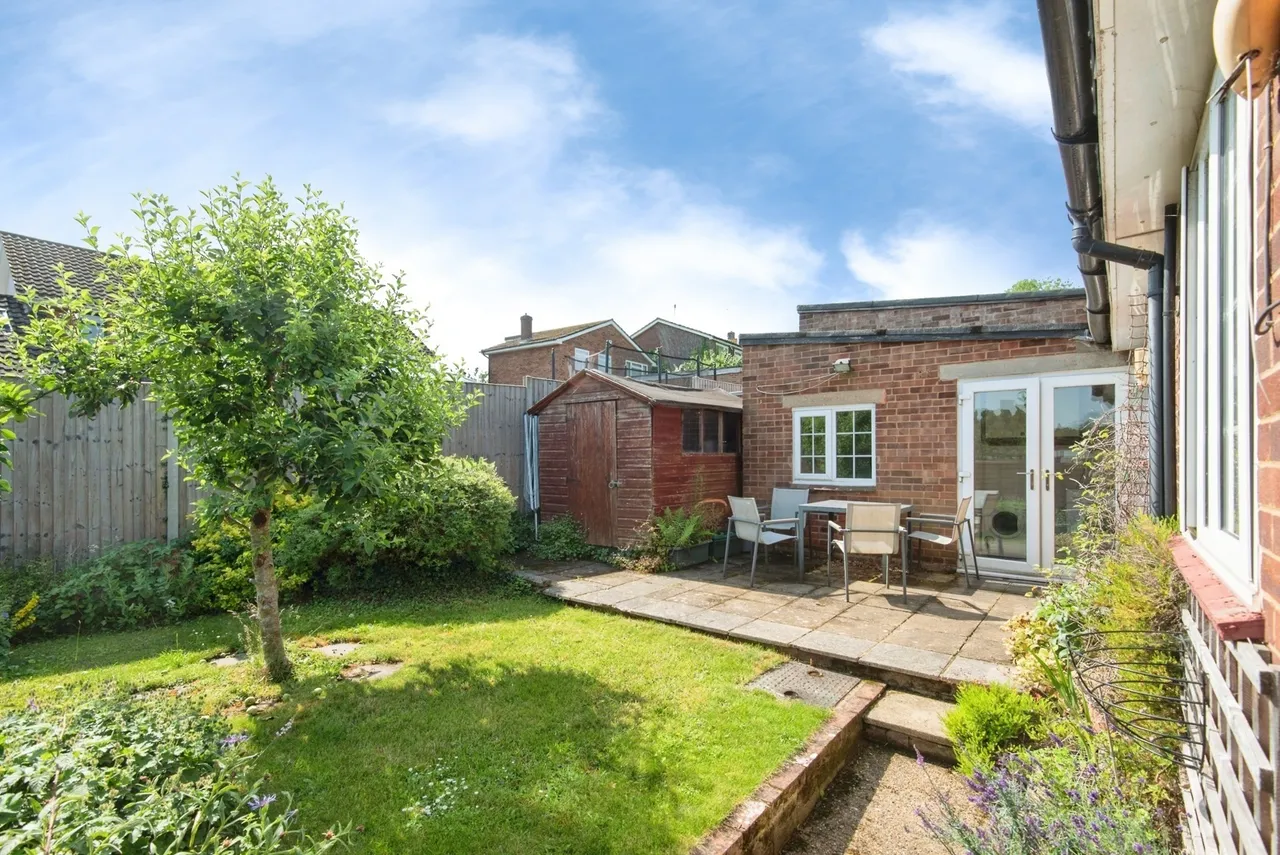 Oldfield Rise, Whitwell, Hitchin, Hertfordshire, SG4, photo 13