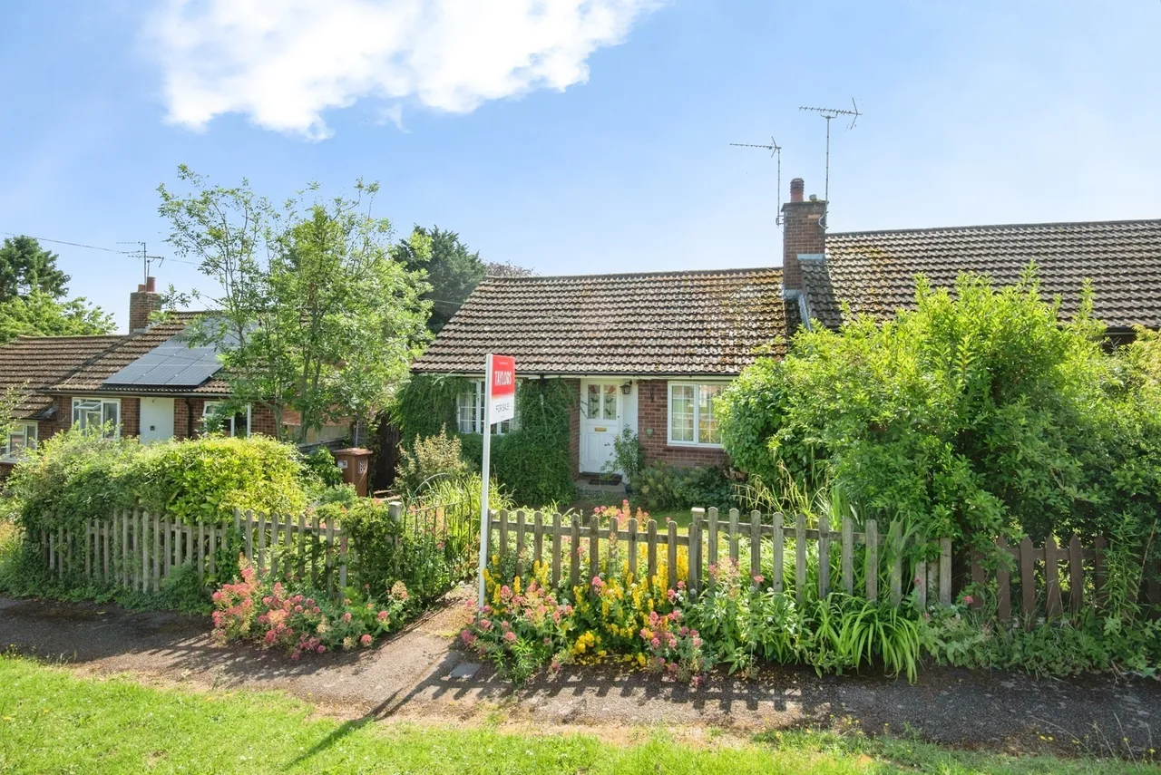 Oldfield Rise, Whitwell, Hitchin, Hertfordshire, SG4, photo 14