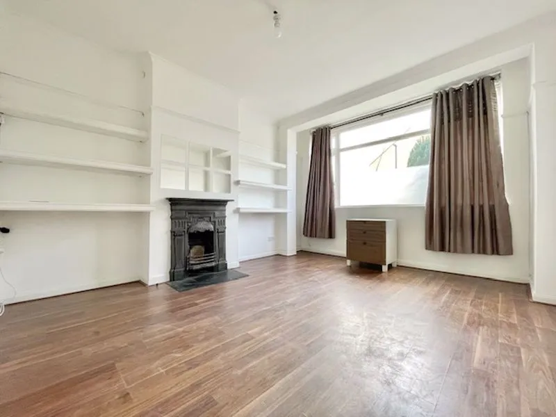 Granton Road, London SW16 5AN, photo 2