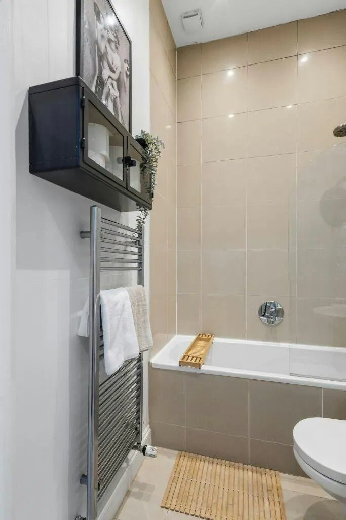 Bedford Road, London, SW4, photo 6