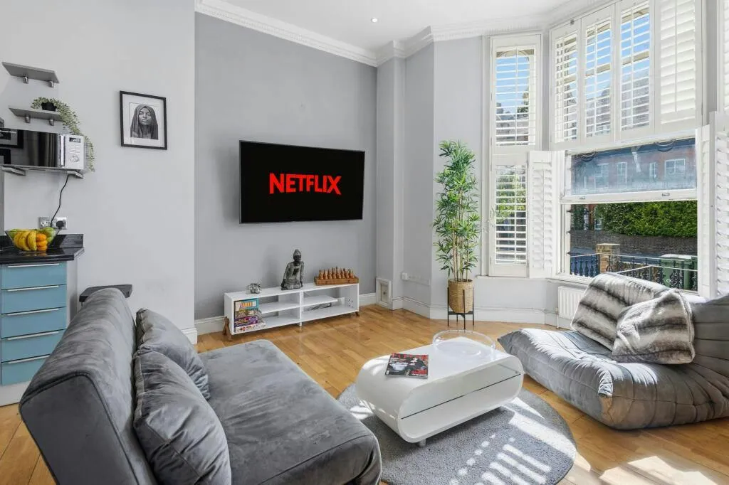 1 bed flat for sale — Bedford Road, London, SW4