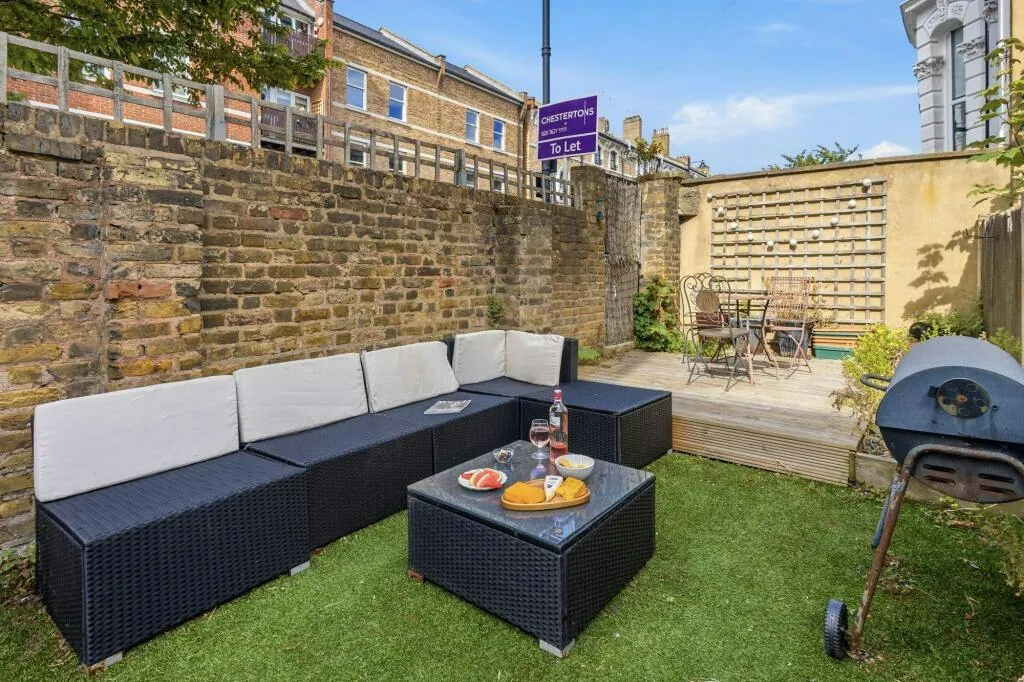 Bedford Road, London, SW4, photo 3