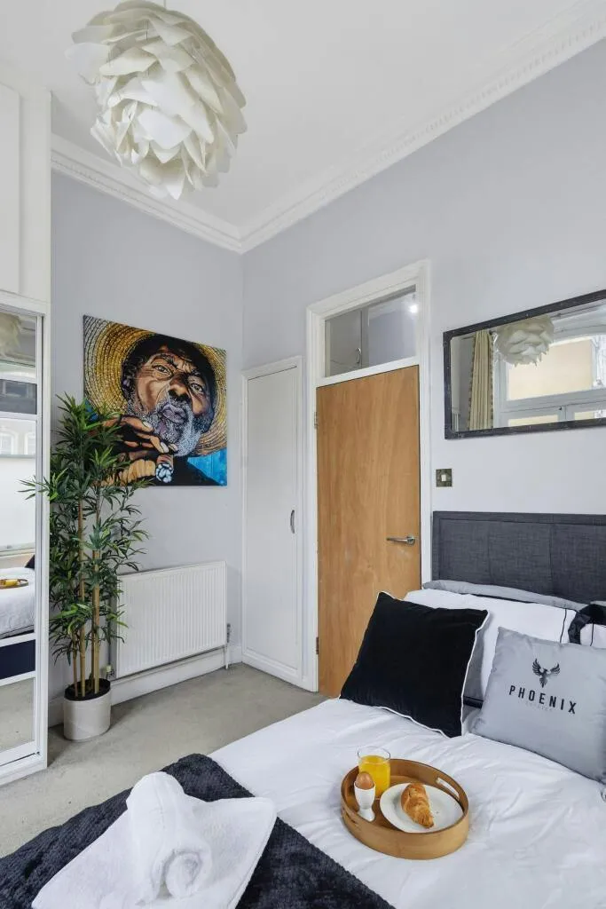 Bedford Road, London, SW4, photo 15