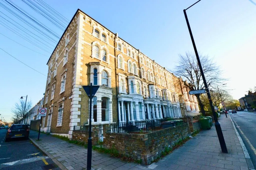Bedford Road, London, SW4, photo 14