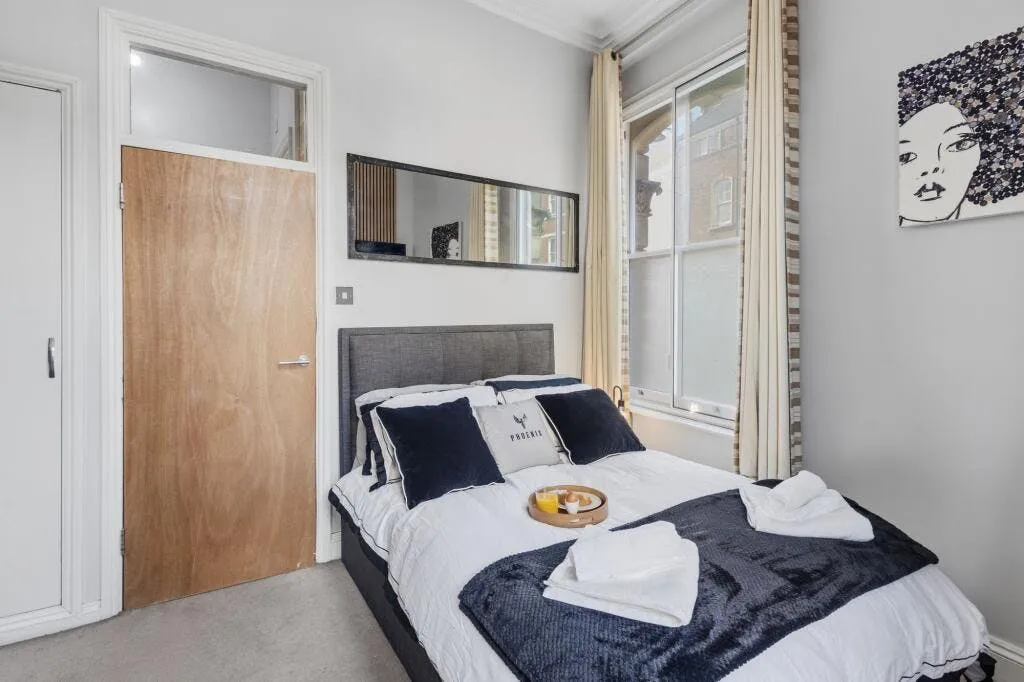 Bedford Road, London, SW4, photo 23