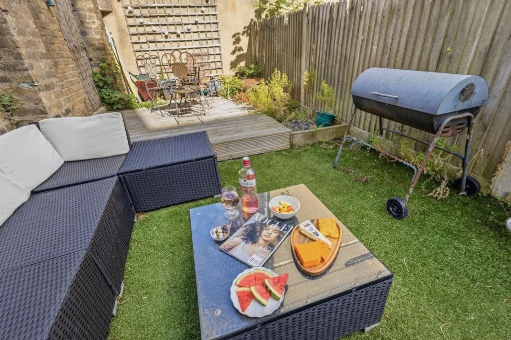 Bedford Road, London, SW4, photo 28