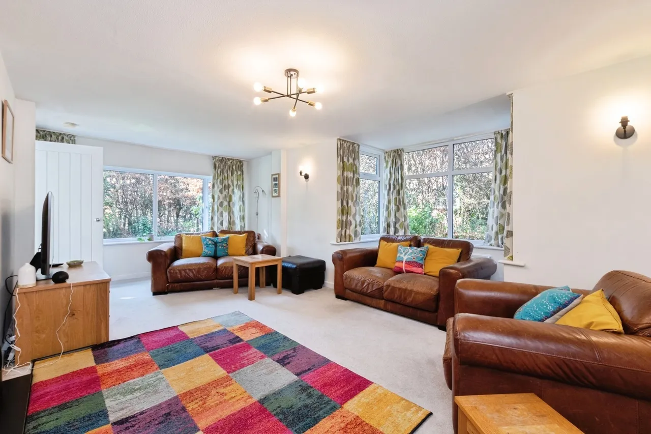 Pikes Hill Avenue, Lyndhurst, SO43, photo 3