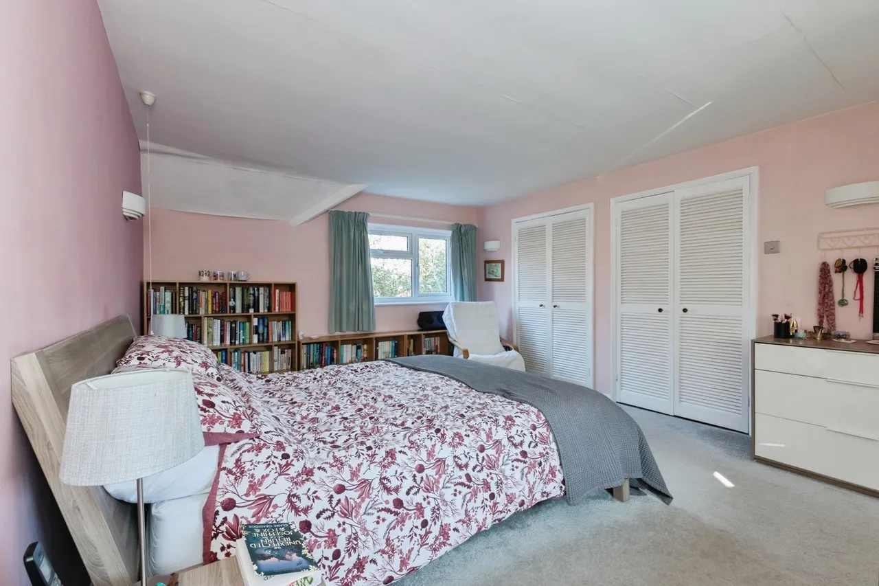 Pikes Hill Avenue, Lyndhurst, SO43, photo 13