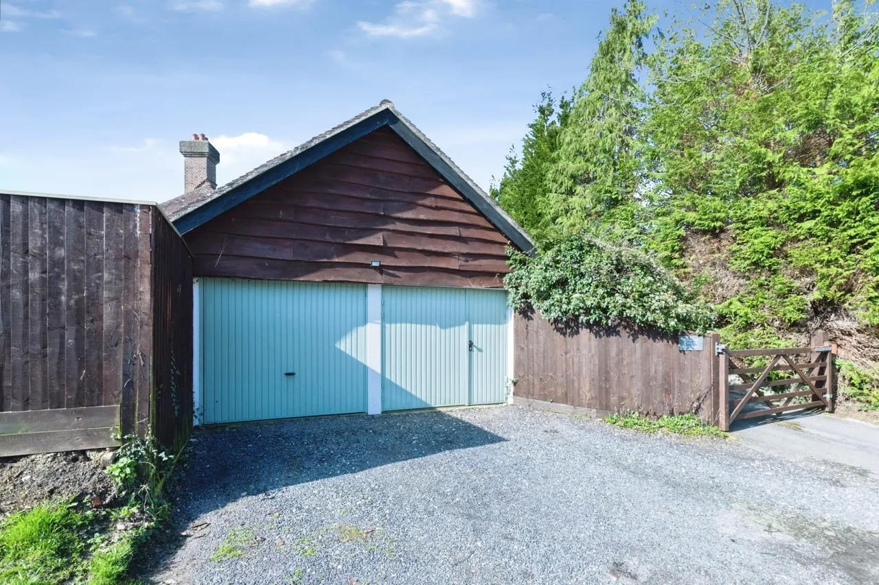 Pikes Hill Avenue, Lyndhurst, SO43, photo 18