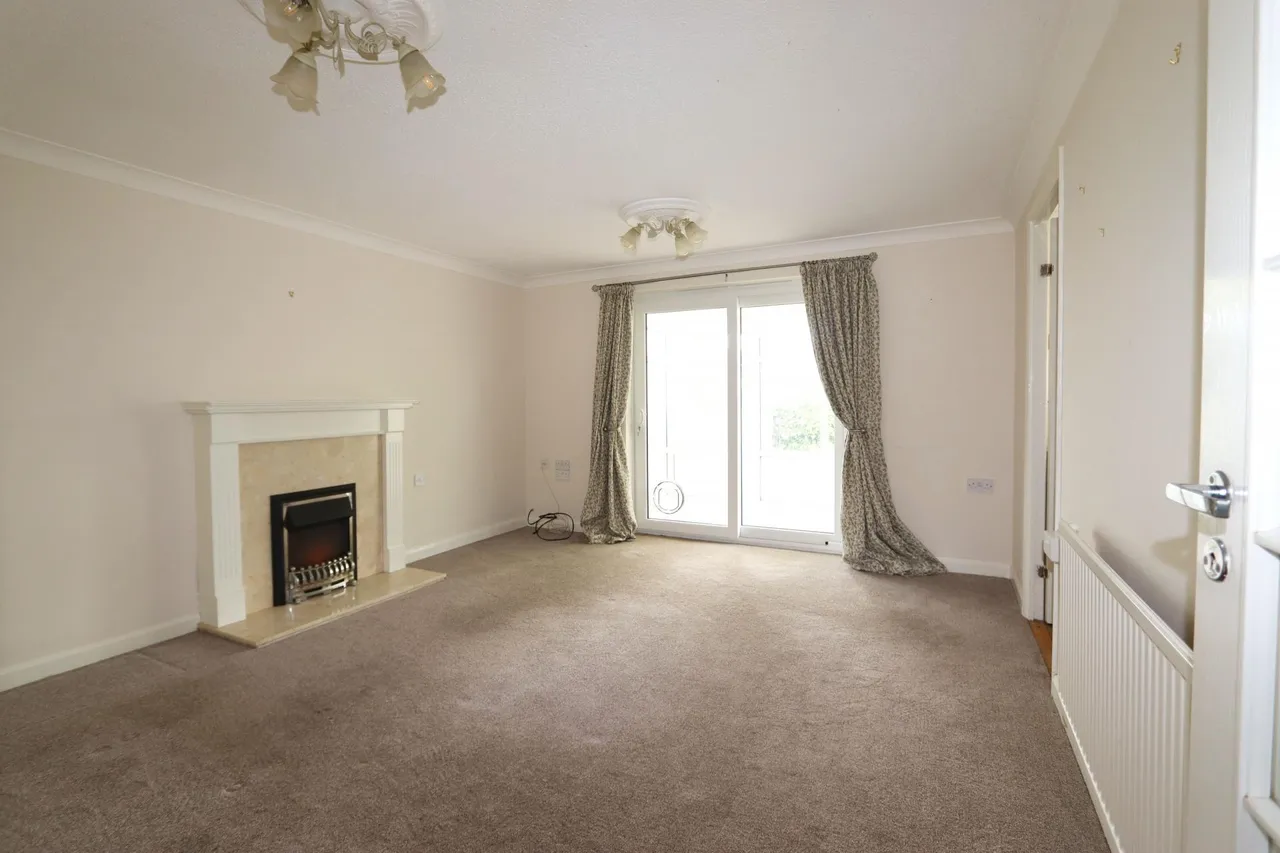 Minehead Close, Corby, NN18, photo 2