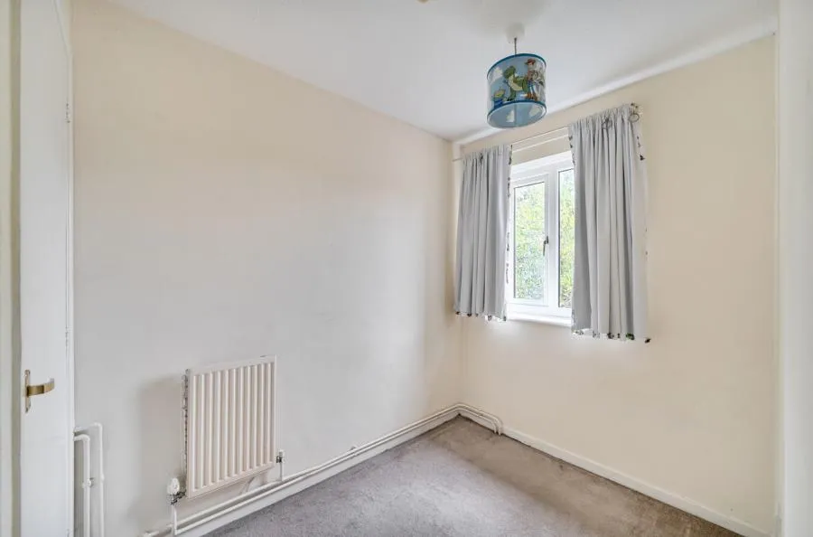 Lichen Close, Swindon, SN2, photo 12