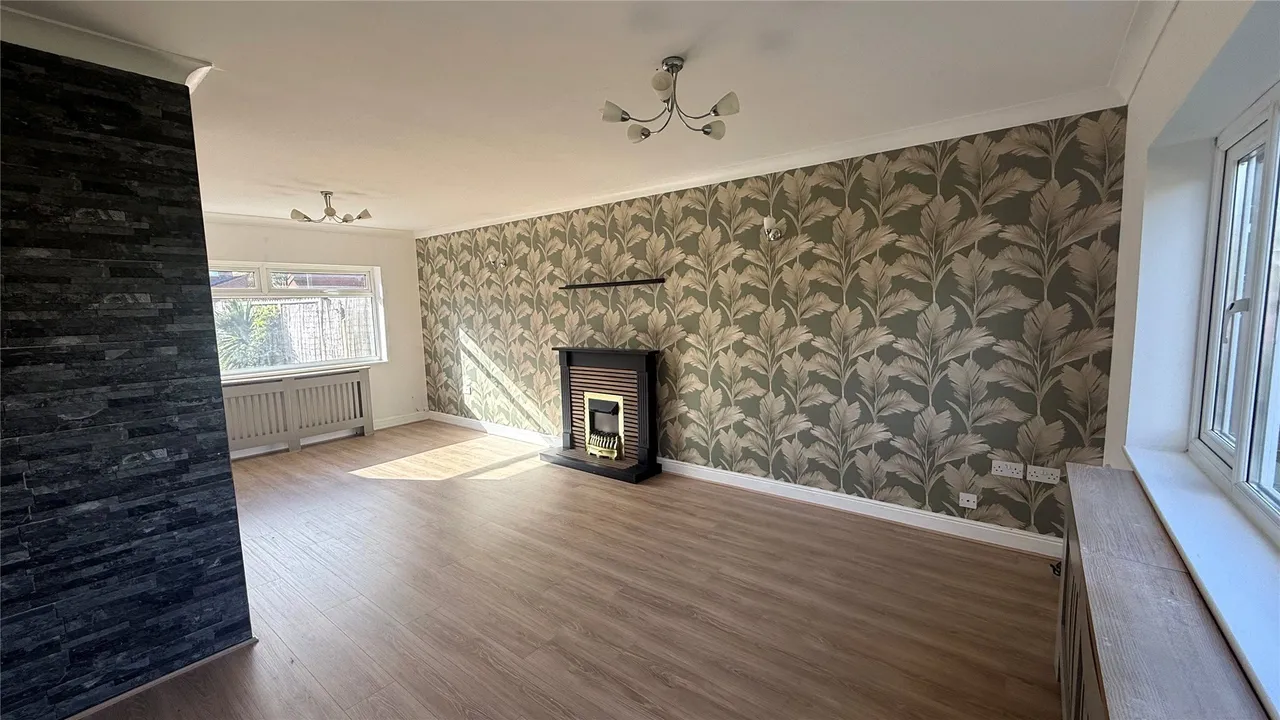 Conway Court, Ellesmere Port, CH65, photo 2