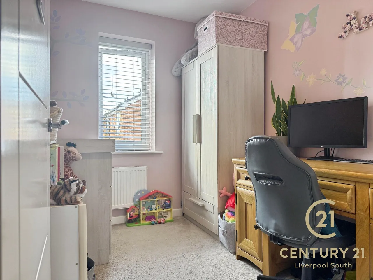 Mildenhall Road, L25, photo 15