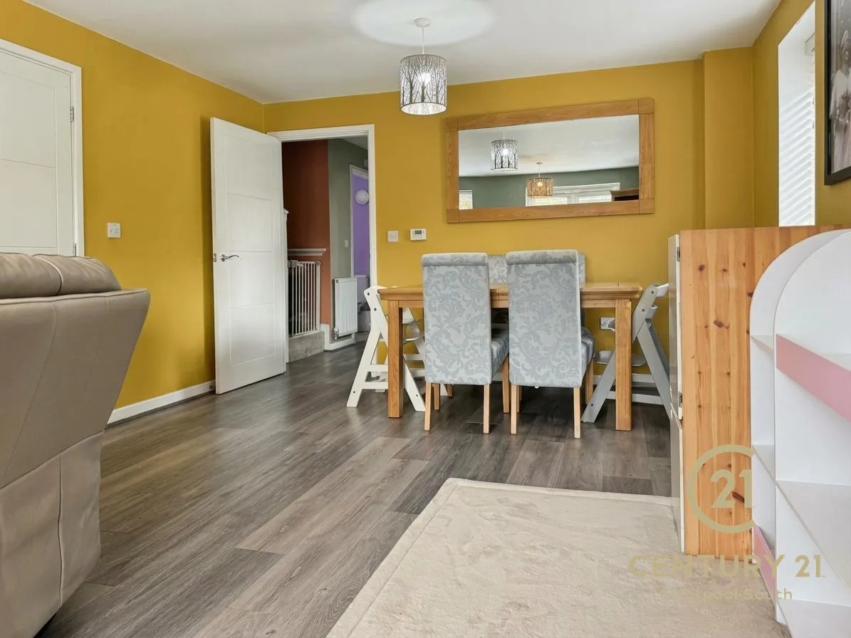 Mildenhall Road, L25, photo 7