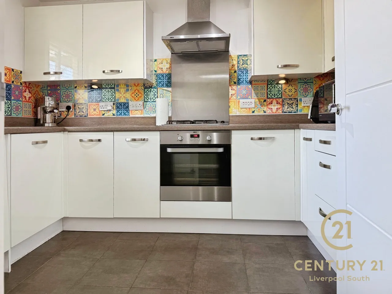 Mildenhall Road, L25, photo 4