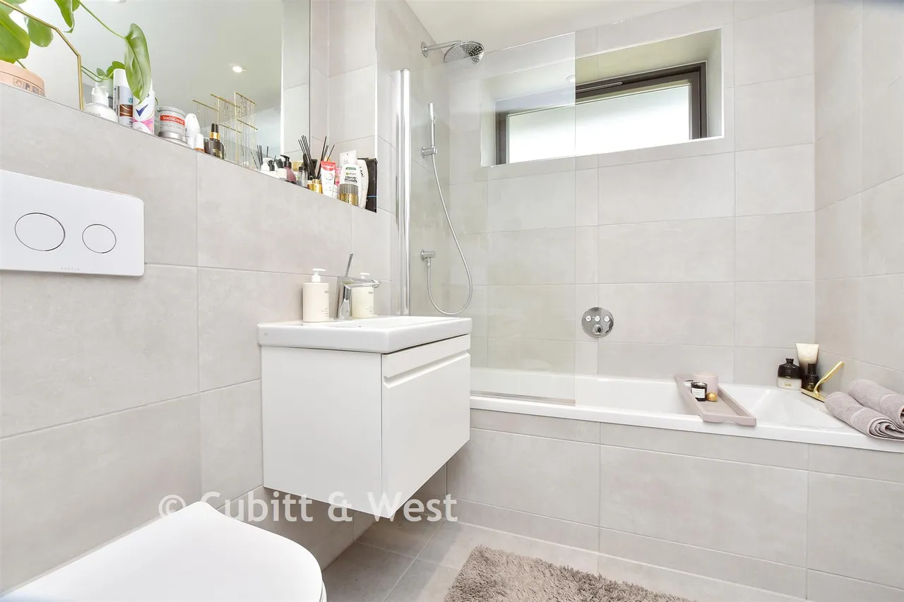 Manor Road, Wallington, SM6, photo 6