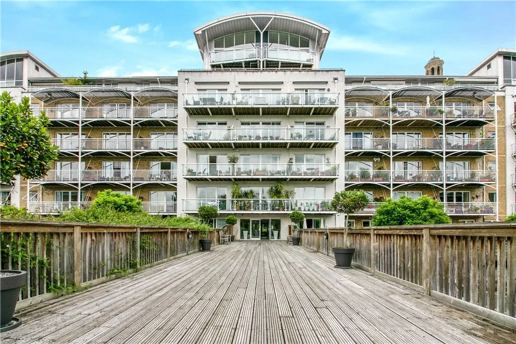 1 bed flat for sale, Kew Bridge Road, Brentford, TW8