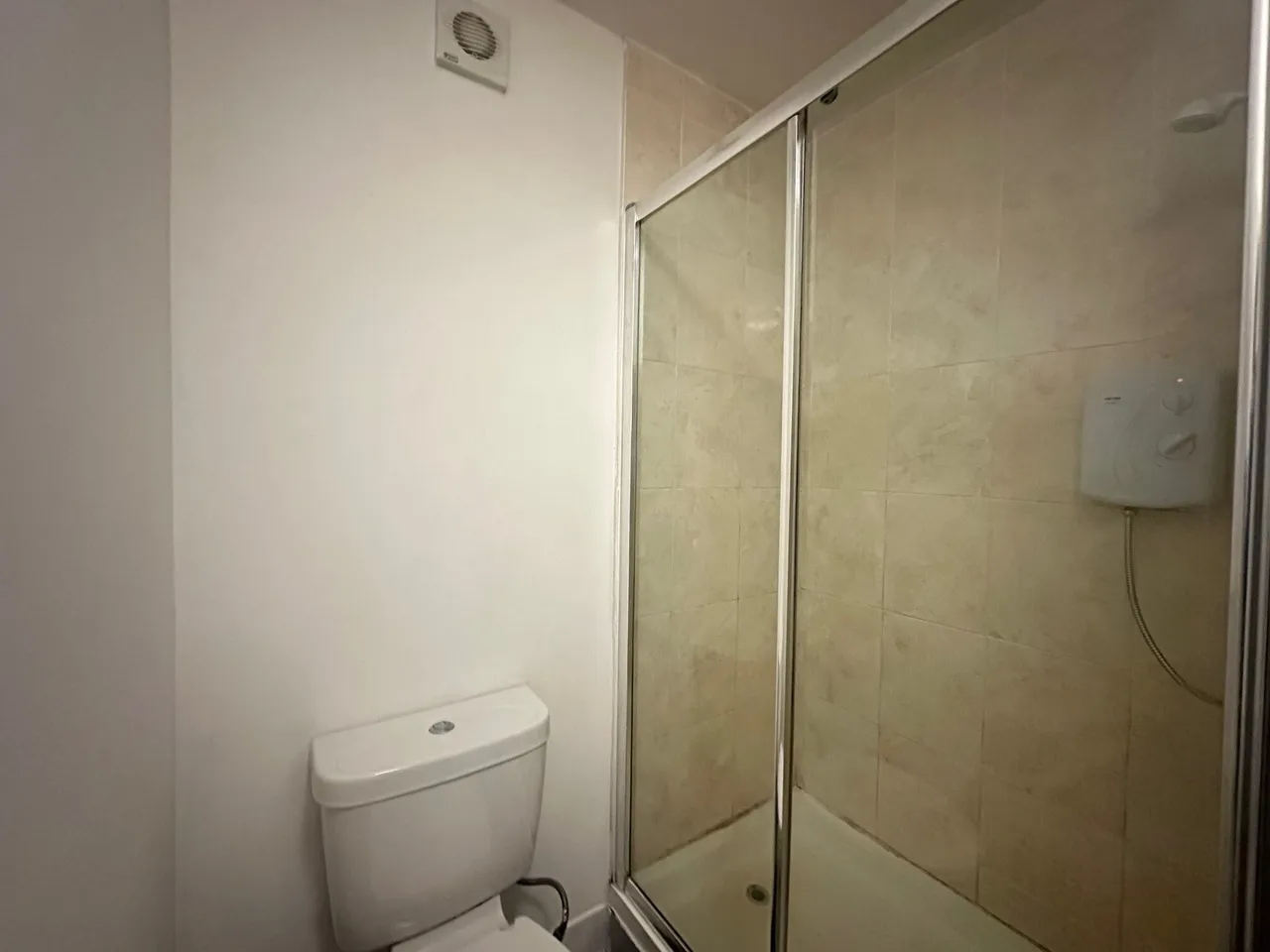 2 Common Road, HUDDERSFIELD, photo 8