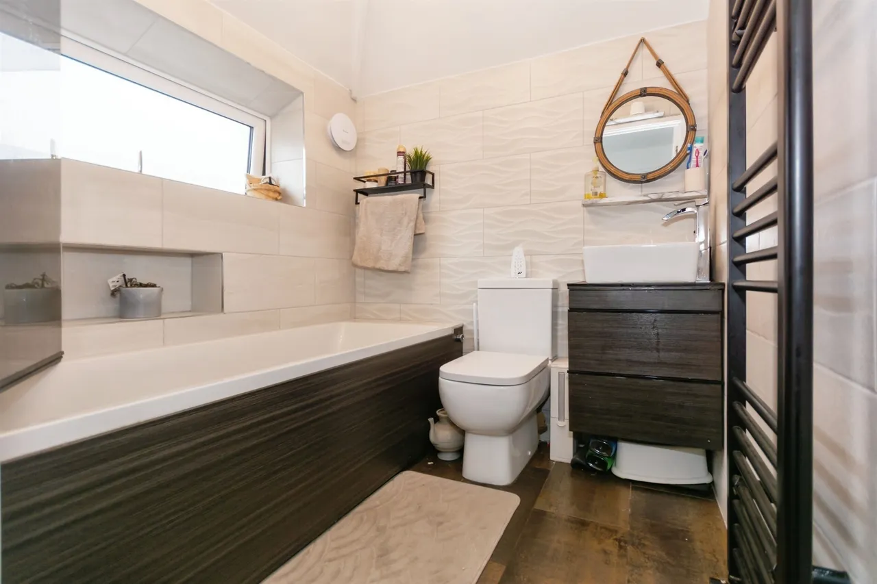 Bronte Farm Road, Shirley, B90, photo 14