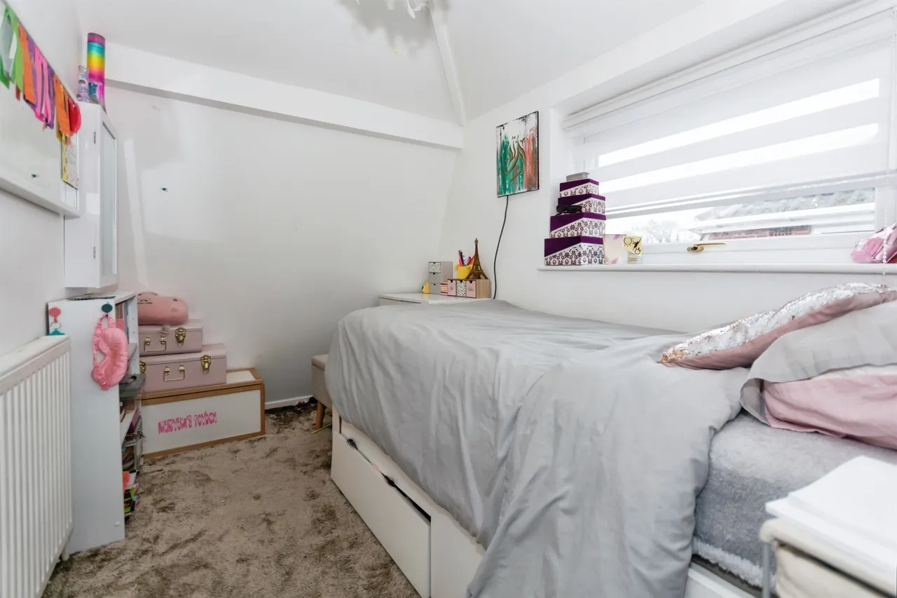 Bronte Farm Road, Shirley, B90, photo 13